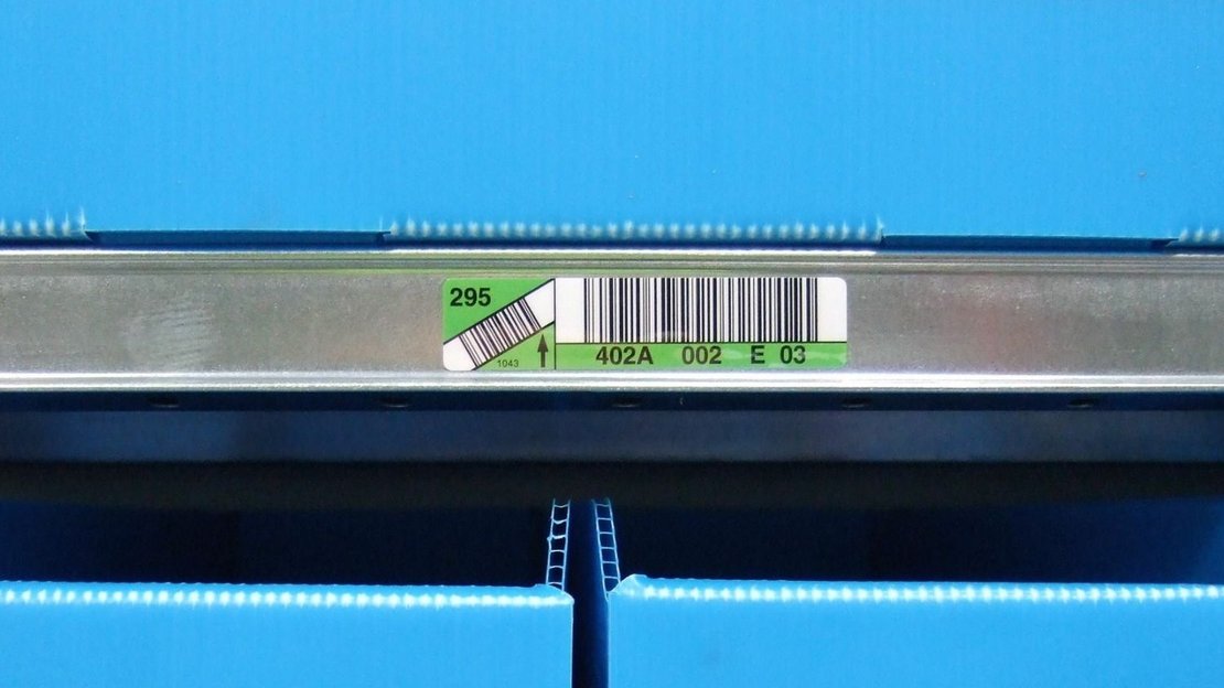 foto van inotec barcode magneetetiket magazijn