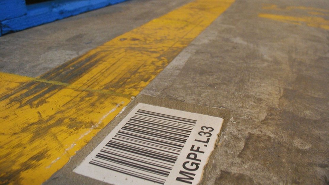 foto van inotec Barcode vloermarkering Floortag Line